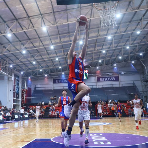 Básquet por Bahía en el Pando